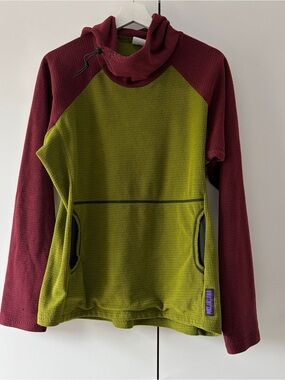 Melanzana Lime Green and Burgundy Waffle Pullover